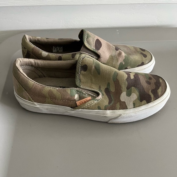Multicam slip on Vans - Picture 2 of 6